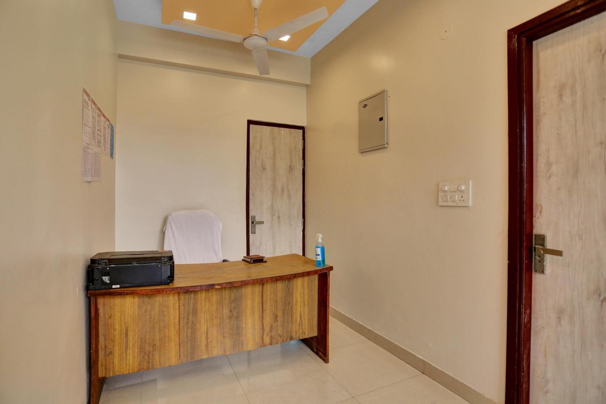 Hotel O Expo View Near Pvr Ansal Plaza Greater Noida Luaran gambar